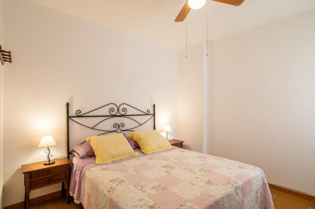 Apartment With Stunning Sea Views 산타 폴라 외부 사진