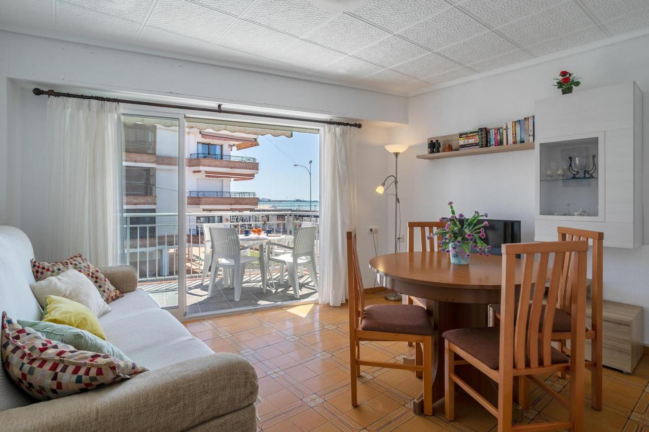 Apartment With Stunning Sea Views 산타 폴라 외부 사진